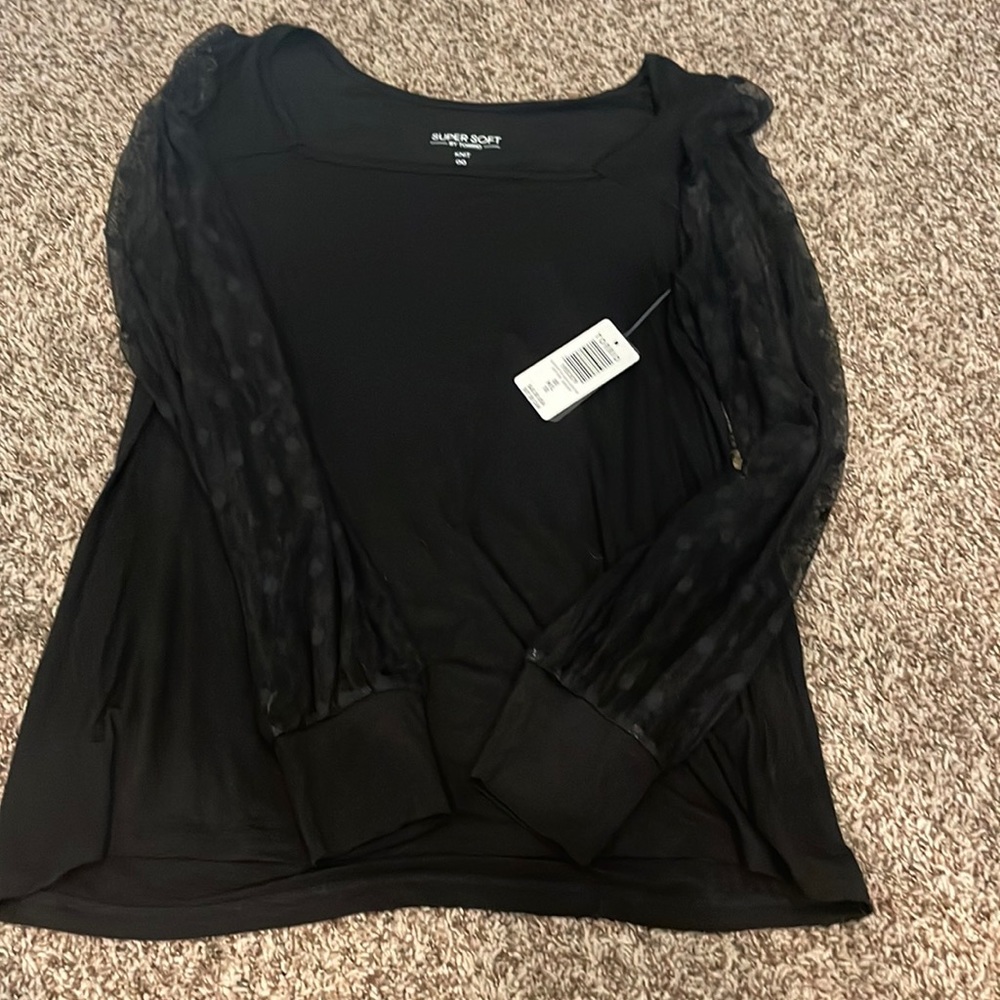 Torid size 10 shirt